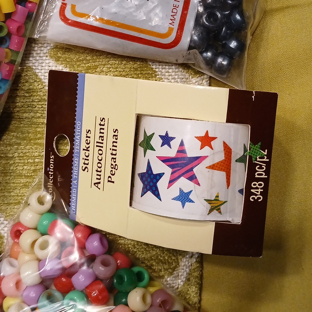 Colorful Bead and Sticker Set for Crafting - Picture 4 of 7